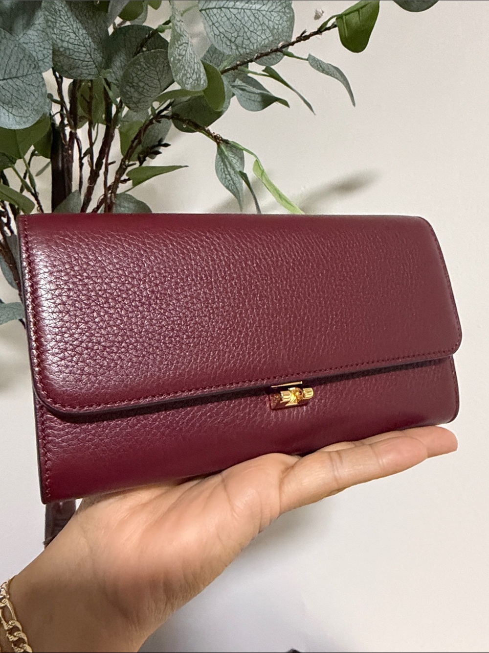 Gucci softlbit continental Burgundy Leather Flap Clutch with Gold-Tone